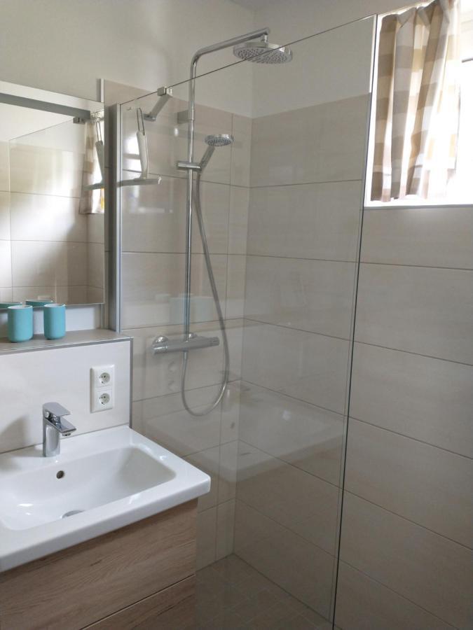 Appartement Hardenack อินเนอร์เคร็มส์ ภายนอก รูปภาพ
