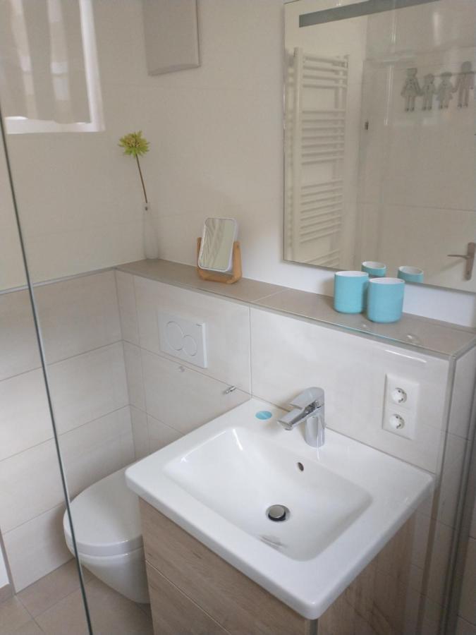 Appartement Hardenack อินเนอร์เคร็มส์ ภายนอก รูปภาพ